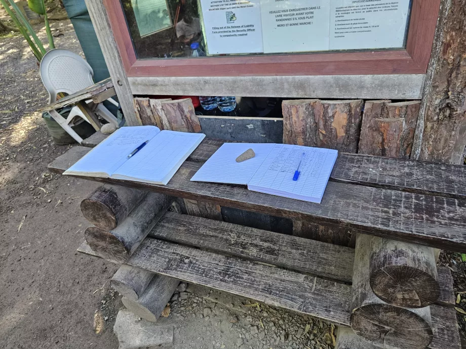 Inscripción antes de subir a Le Morne