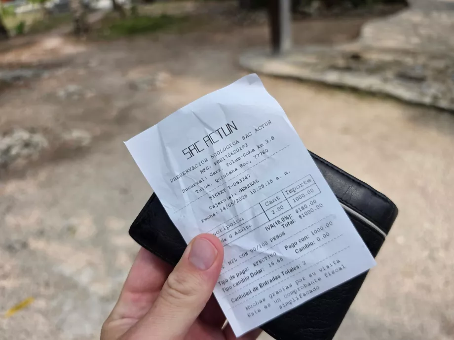 Entrada para el Gran Cenote