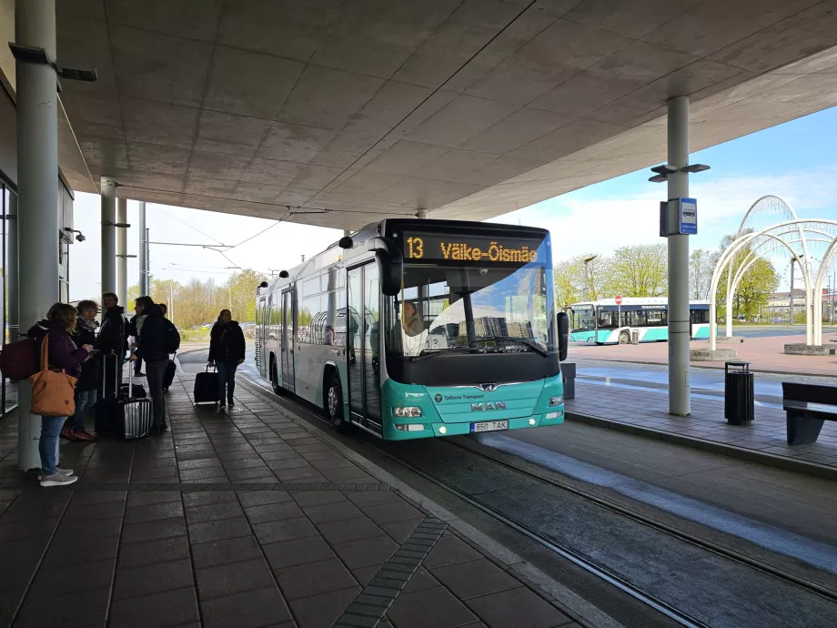 Parada de autobús urbano