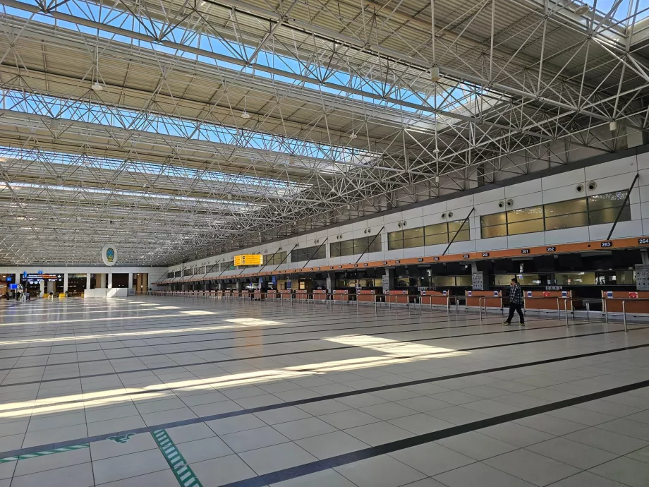 Mostradores de facturación de la Terminal 2