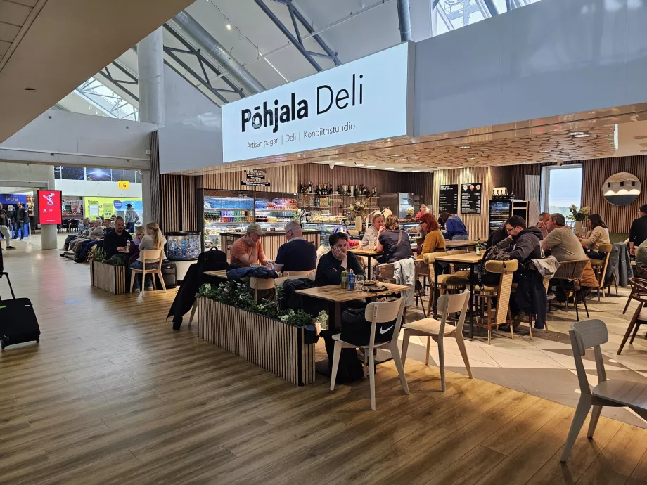 Restaurante en la sección de tránsito