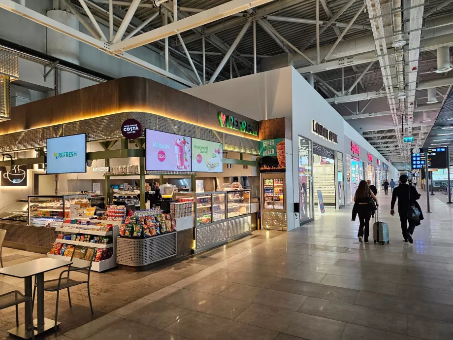 Tiendas y restaurantes, Terminal 1, sección de tránsito nacional