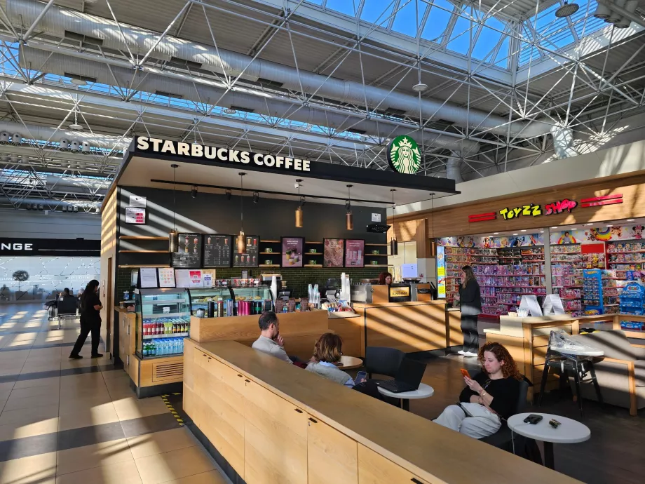 Starbucks, Terminal 1, sección de tránsito nacional