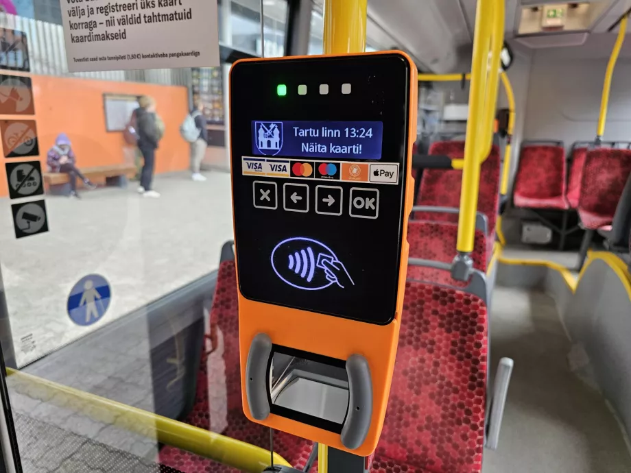 Pagar el billete de autobús