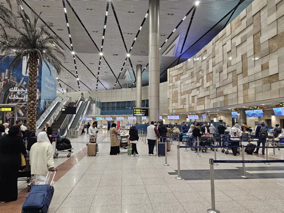 Mostradores de facturación Terminal 2