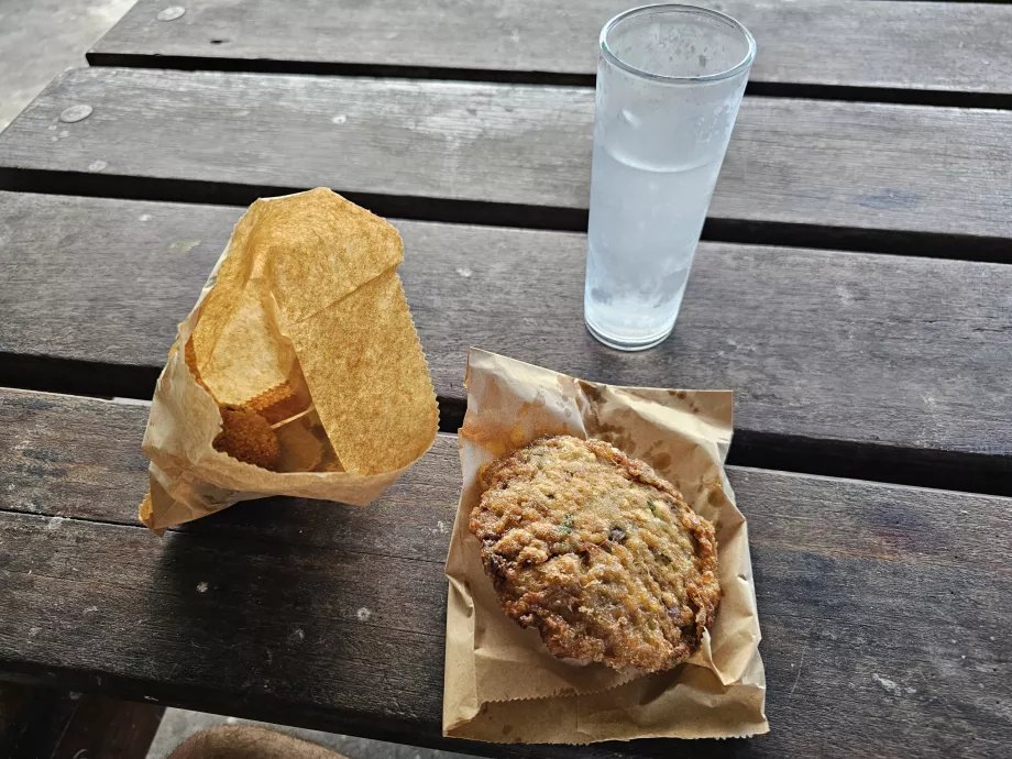 Mi comida en el puesto del aparcamiento