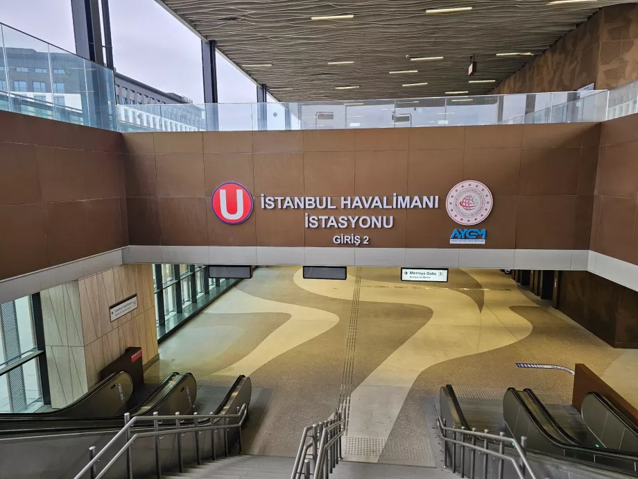 Estaciones de metro del aeropuerto de Estambul