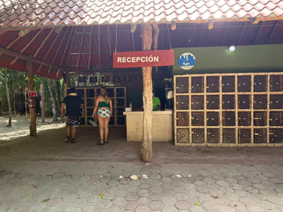 Zona de recepción del cenote Aktun Chen