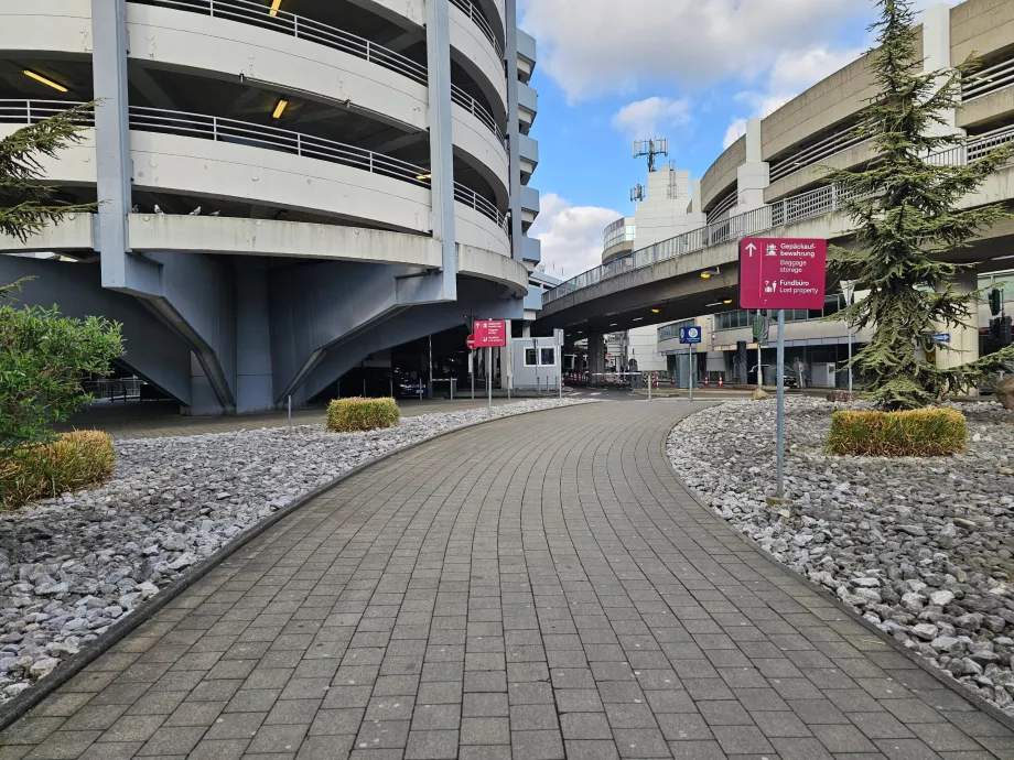 El camino a la sala de equipajes