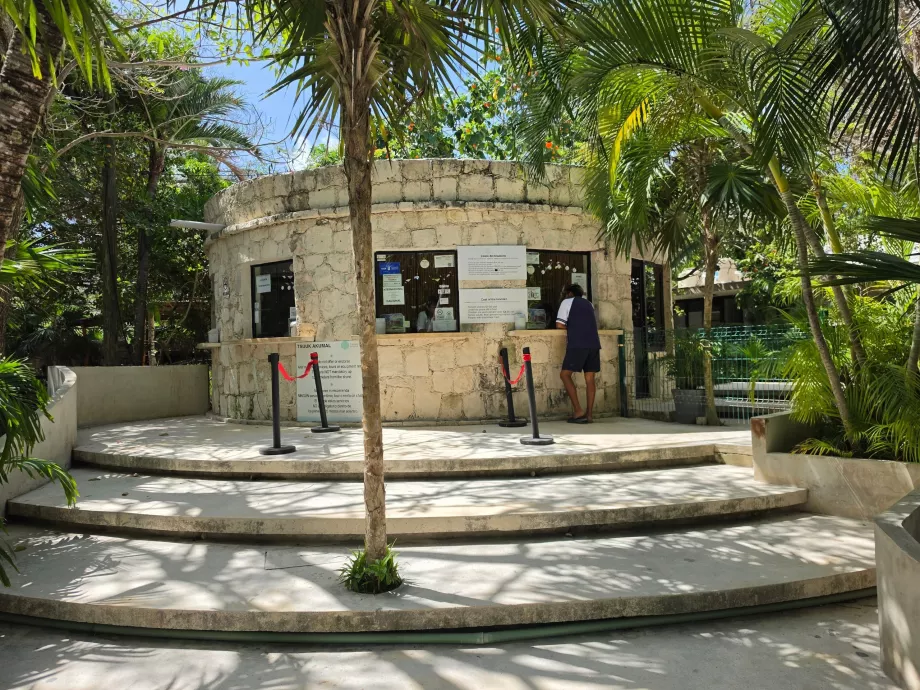 Taquilla de la playa de Akumal