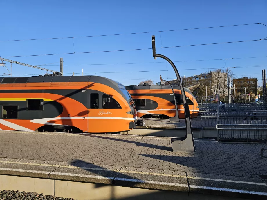 Trenes Elron
