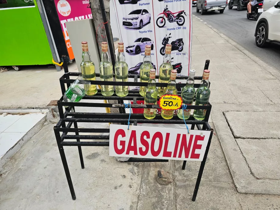 Venta ambulante de gasolina