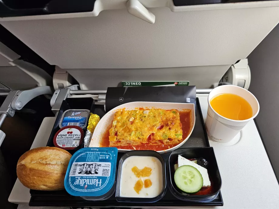 Desayuno en un vuelo europeo