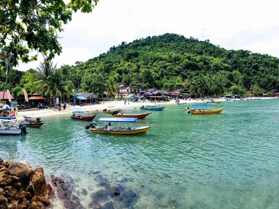 Bahía de Coral, Perhentiany, Malasia