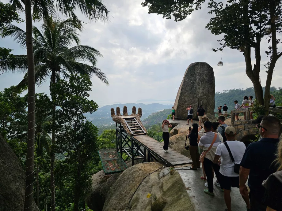 Superposición y cola para la foto en la Piedra de la Superposición 2