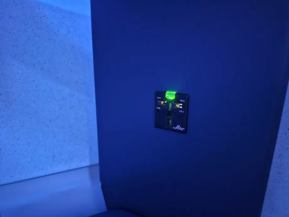 Enchufe para cargar aparatos electrónicos