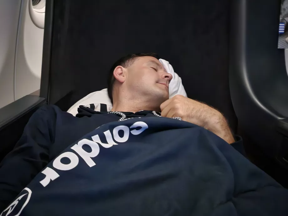 Estoy durmiendo en el Primer Asiento