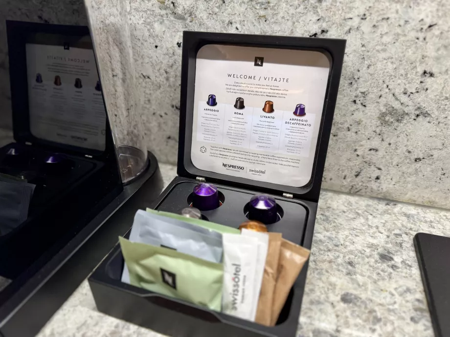 Café Nespresso en la habitación