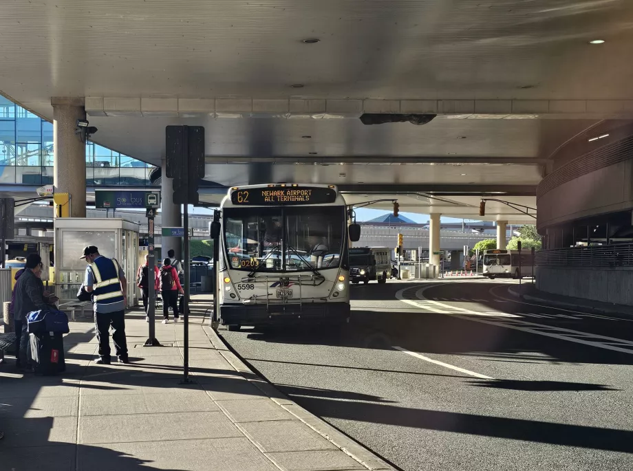 Autobús 62 dirección Newark