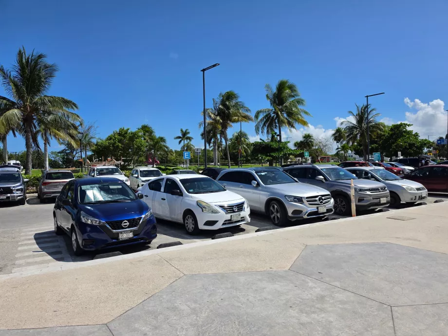 Aparcamiento gratuito en Playa Langosta