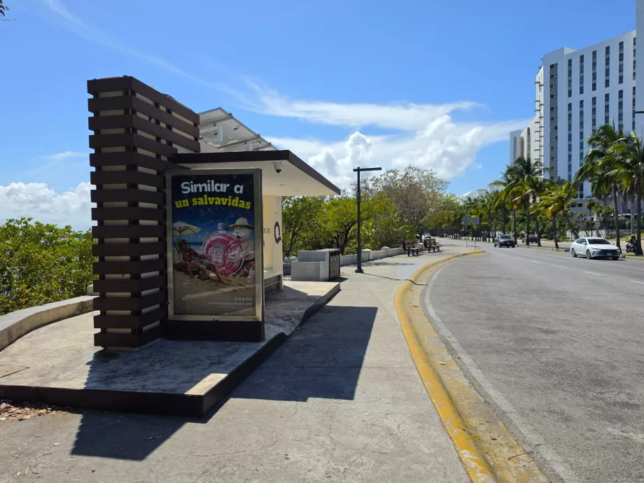 Parada de autobús urbano