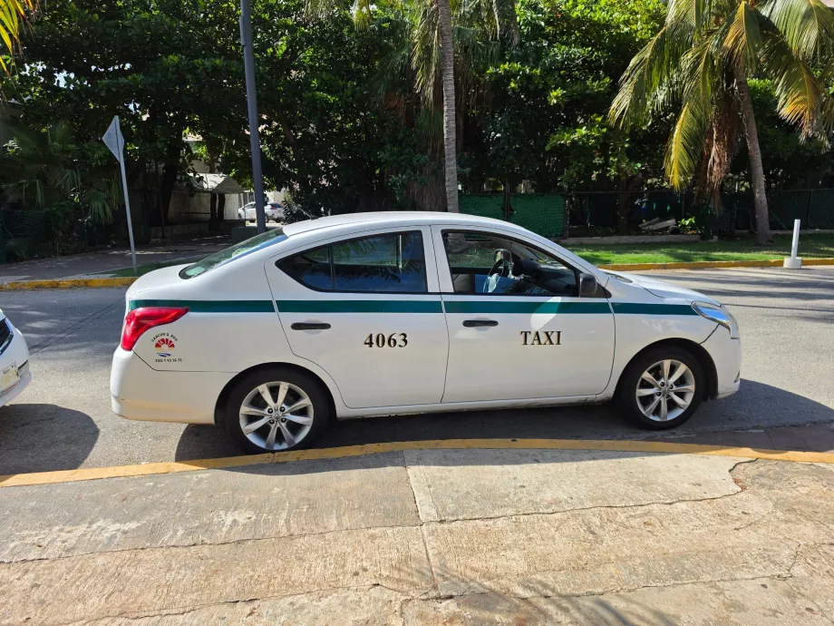 Taxi oficial de Cancún