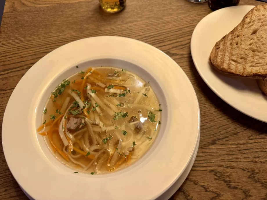 Caldo de ternera
