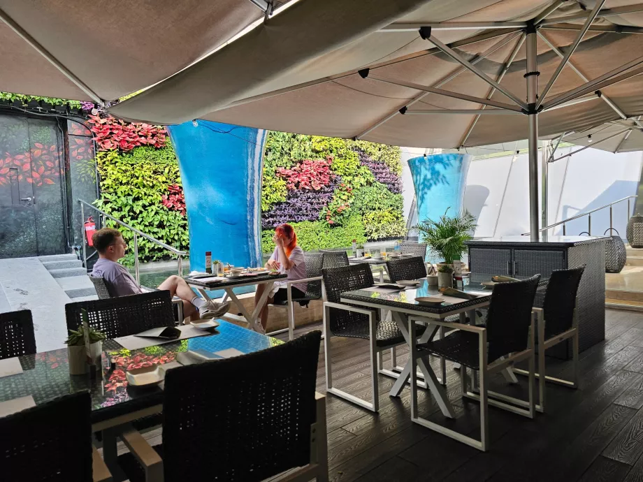 Desayuno en el restaurante Rise