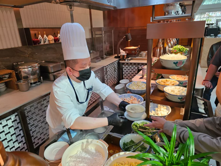 Desayuno en el restaurante Rise