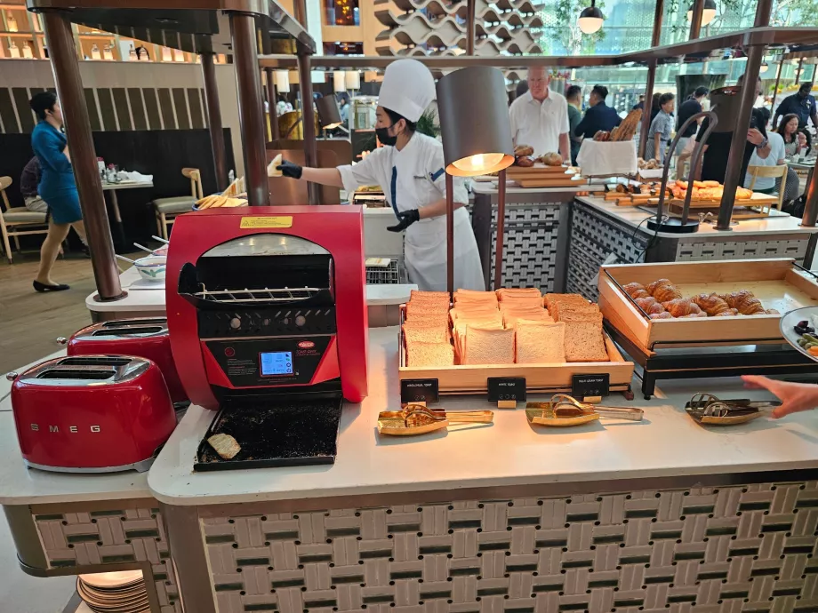 Desayuno en el restaurante Rise