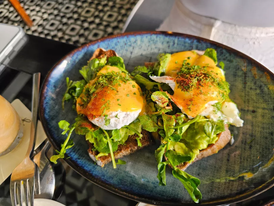 Desayuno en Spago Bar