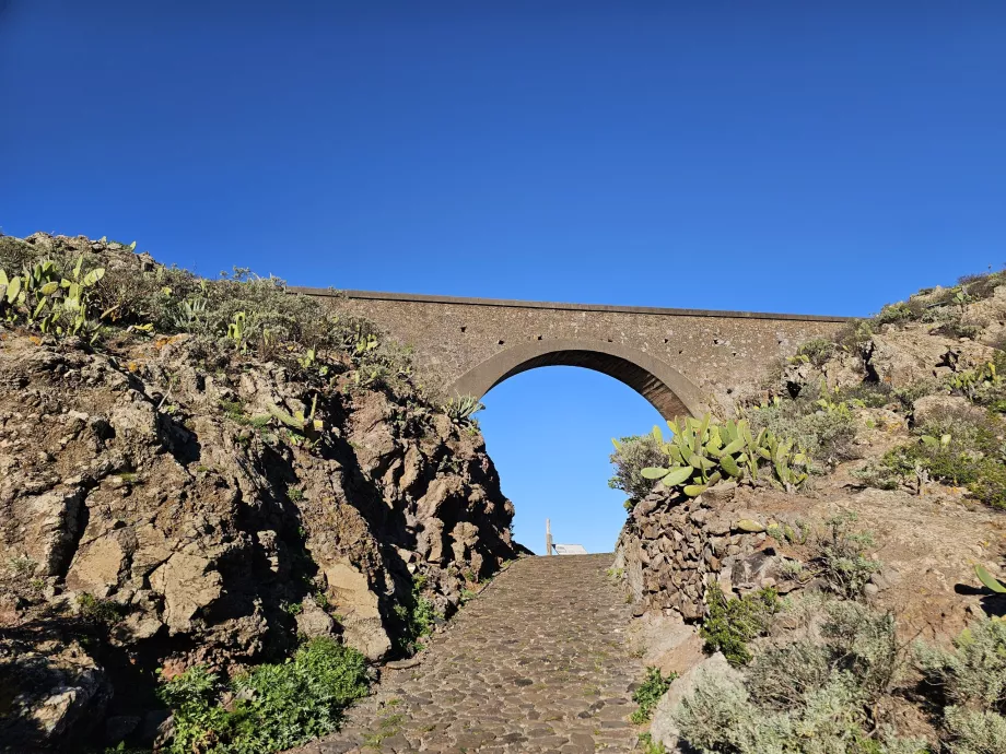 Acueducto Arure