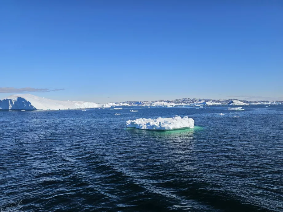 Vista desde la cubierta de los alrededores de Ilulissat