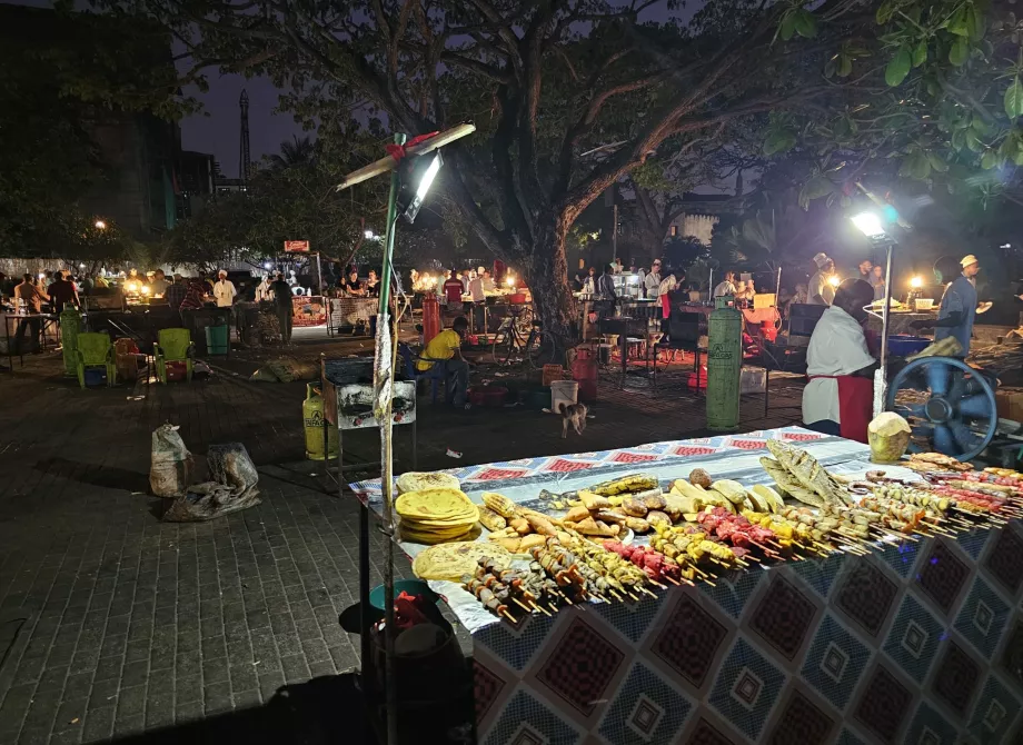 Mercado nocturno de Forodhani