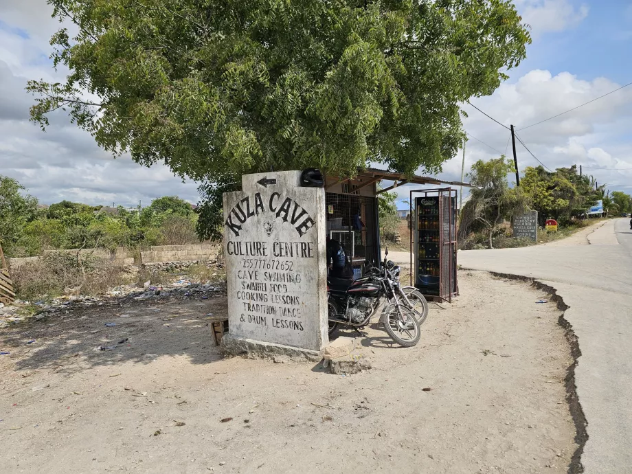 Cueva de Kuza, marcado