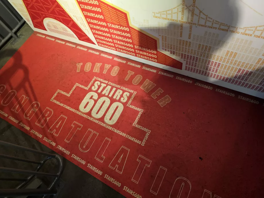 Subir las escaleras, escalón 600