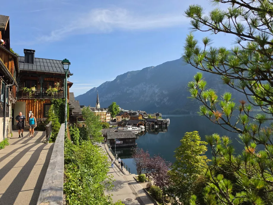 Vista de Hallstatt desde la calle Hallberg