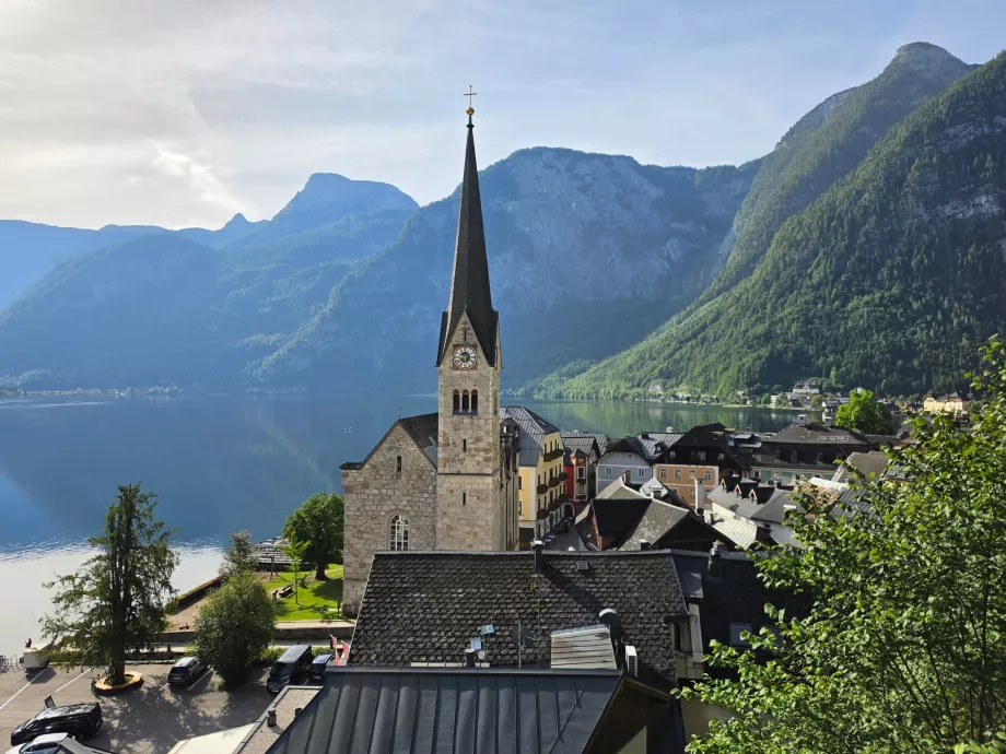 Vista de Hallstatt desde la iglesia católica