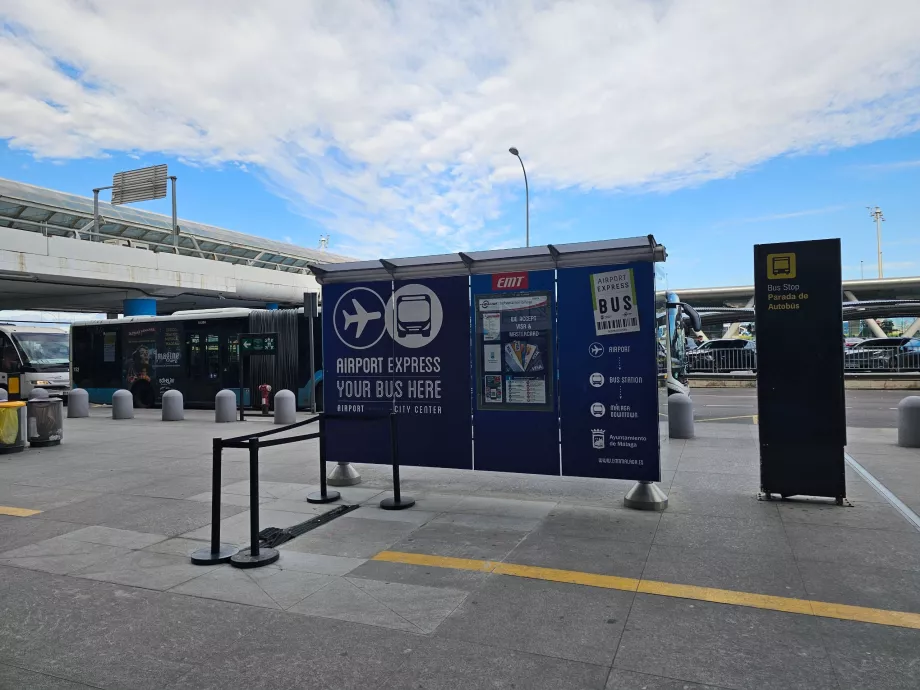 Parada de autobús urbano
