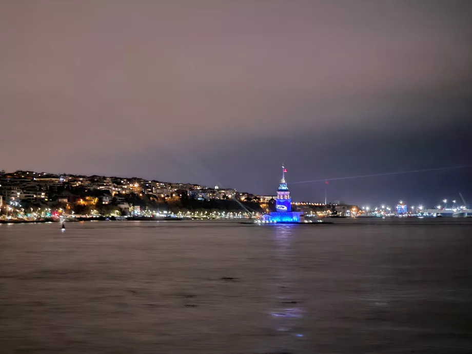 Crucero nocturno en transbordador