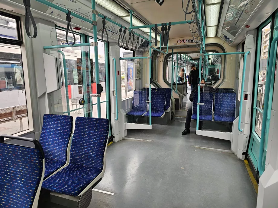 Interior del tranvía