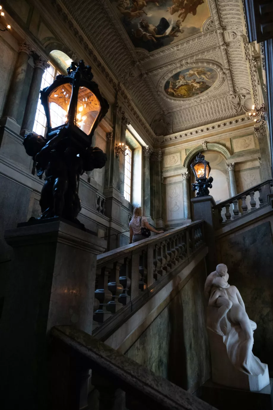 Escalera del Palacio Real