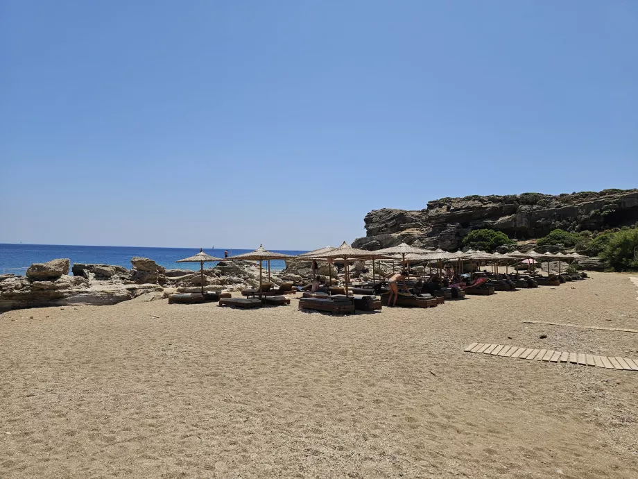 Playa cerca de los manantiales de Kallithea