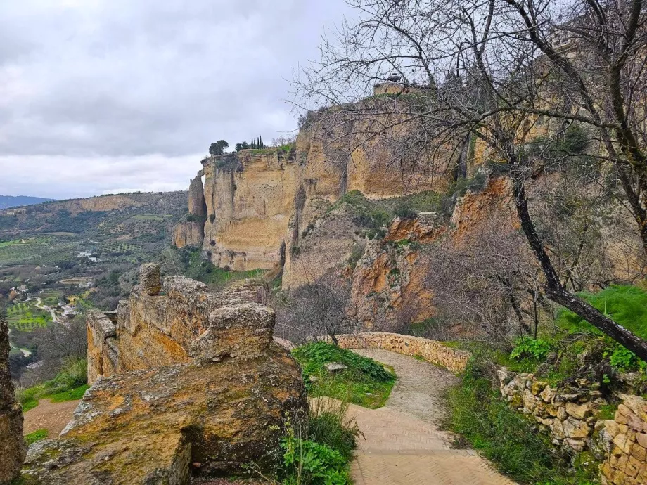 La ruta hacia el Arco del Cristo
