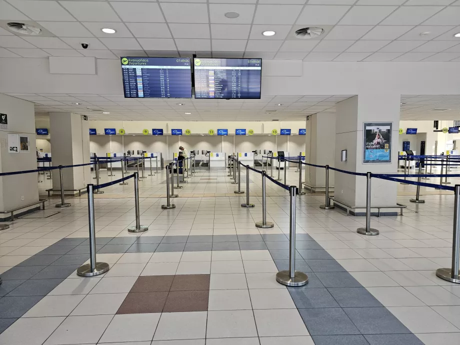 Hall de salidas de la Terminal 1