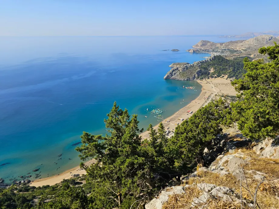 Vista desde el Convento de Nuestra Señora en la playa de Tsambika