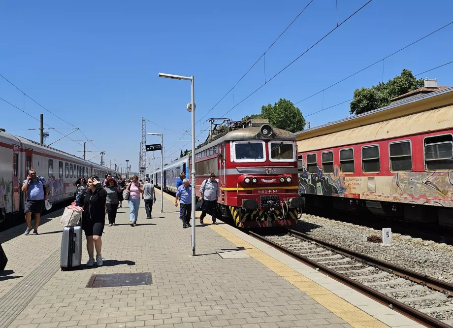 Tren en Burgas tras llegar de Sofía