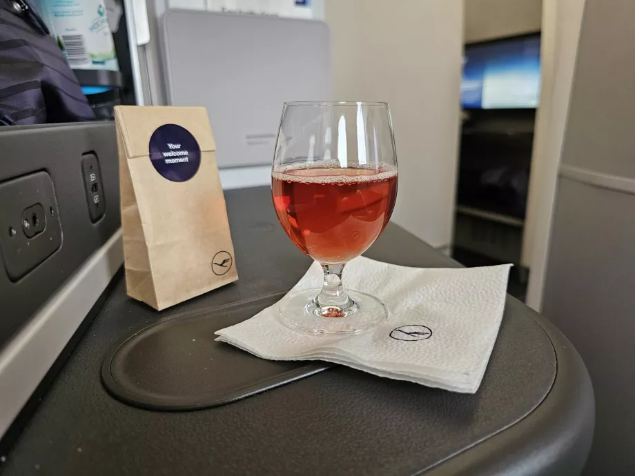 Welcome Drink, cóctel Aviator