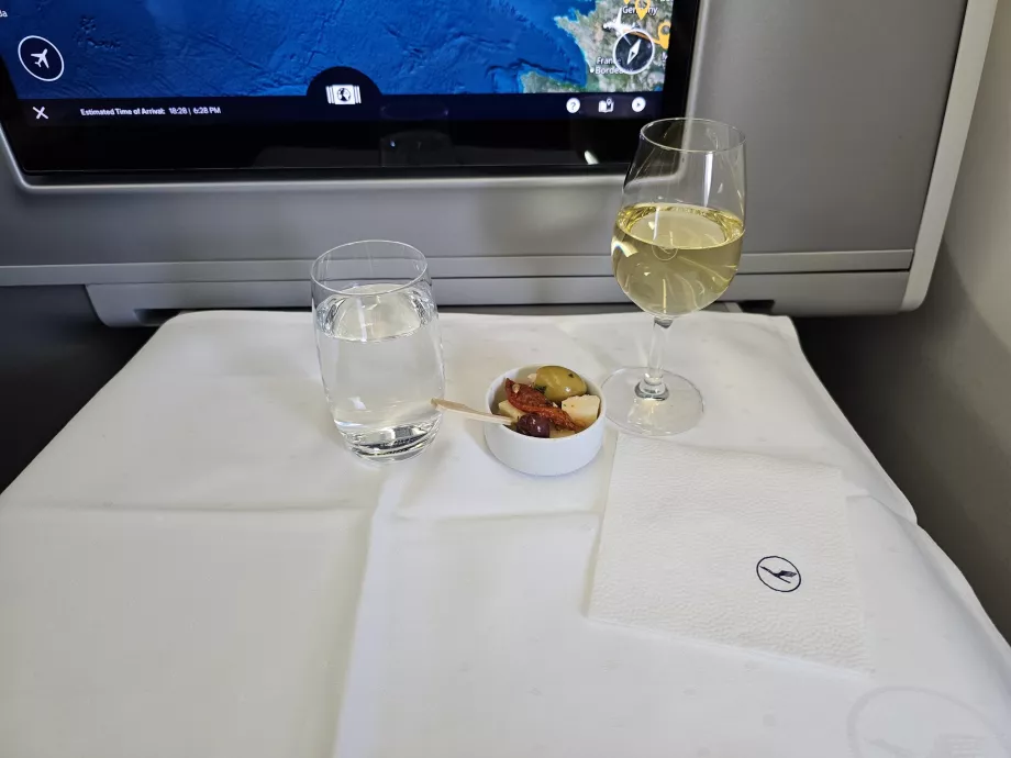 Aceitunas y queso - primer servicio