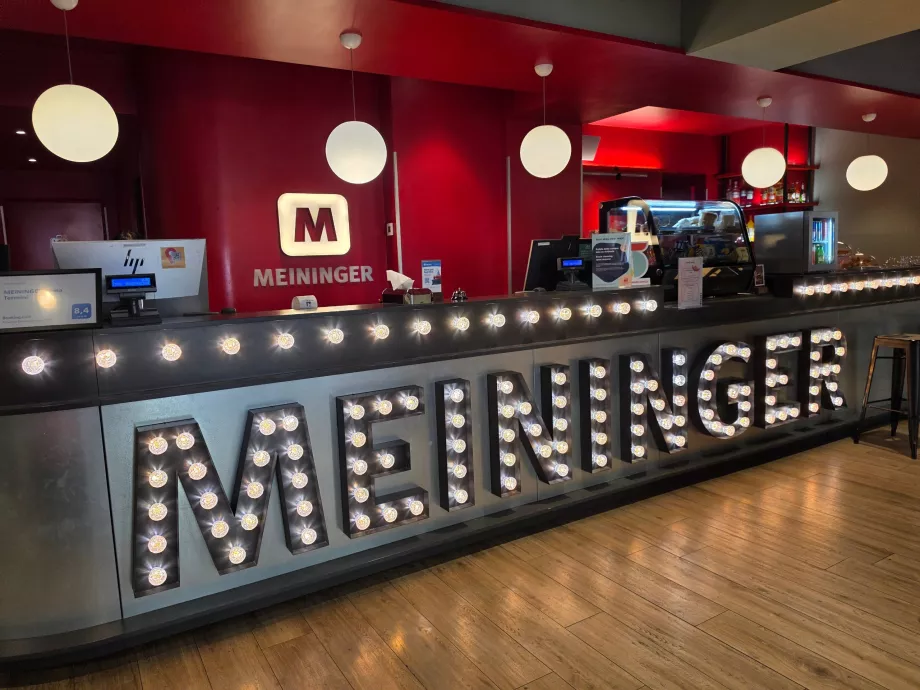 Recepción del Hotel Meininger